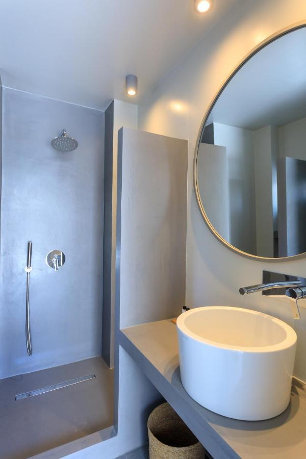 Iliades Luxury Boutique Suites Баці Екстер'єр фото