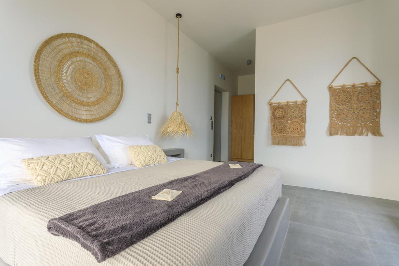 Iliades Luxury Boutique Suites Баці Екстер'єр фото